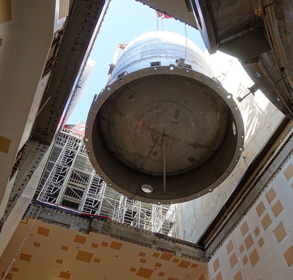 The first three drain tanks were installed in the tokamak complex in 2018.